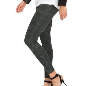 Spanx Seamless Camo Leggings size Large